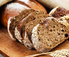 Rye bread at home in the oven - basic cooking principles